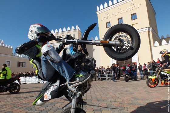 Baykeri-zakrili-motosezon-6-oktyabrya-Dreamland-03