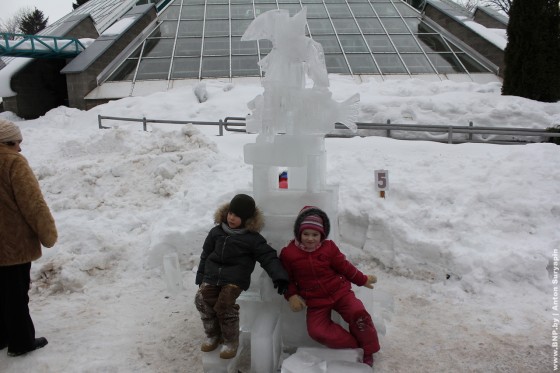 Festival-ledovih-skulptur-v-Minske-2013-06