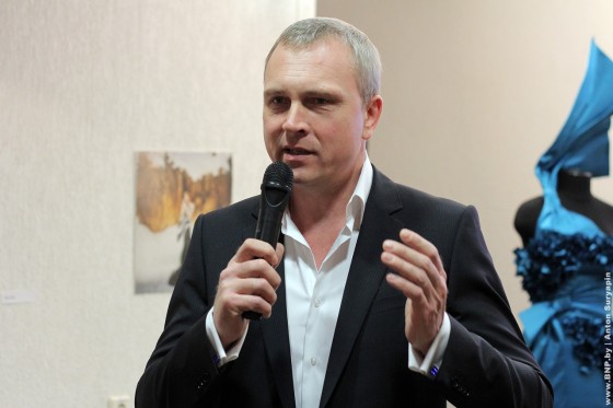 MONEYkenschici-iznanka-viistavka-v-Minske-13