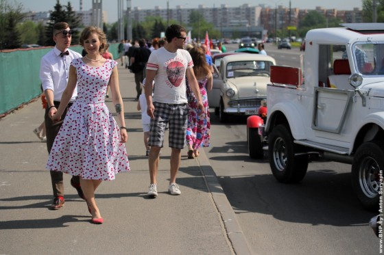 Retroavtomobili-v-Minske-11-maya-2013-02